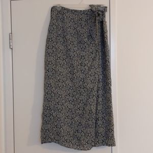 Valerie stevens size 2 silk printed skirt